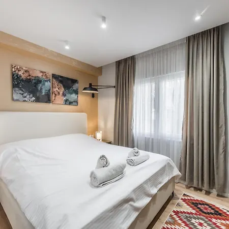Apartmán Pazari I Ri - 1 Bedroom Loft Tirana